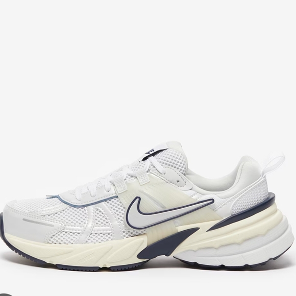 New Nike White Mesh Sneakers